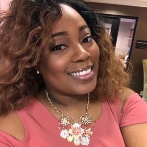 Meet your Posher, Candace